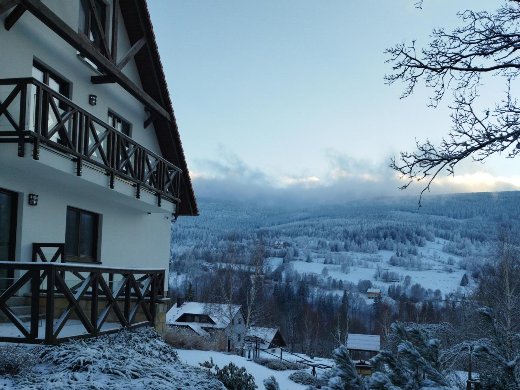 Apartamety I Pokoje Goscinne Na Jaskolczej Świeradów-Zdrój Esterno foto