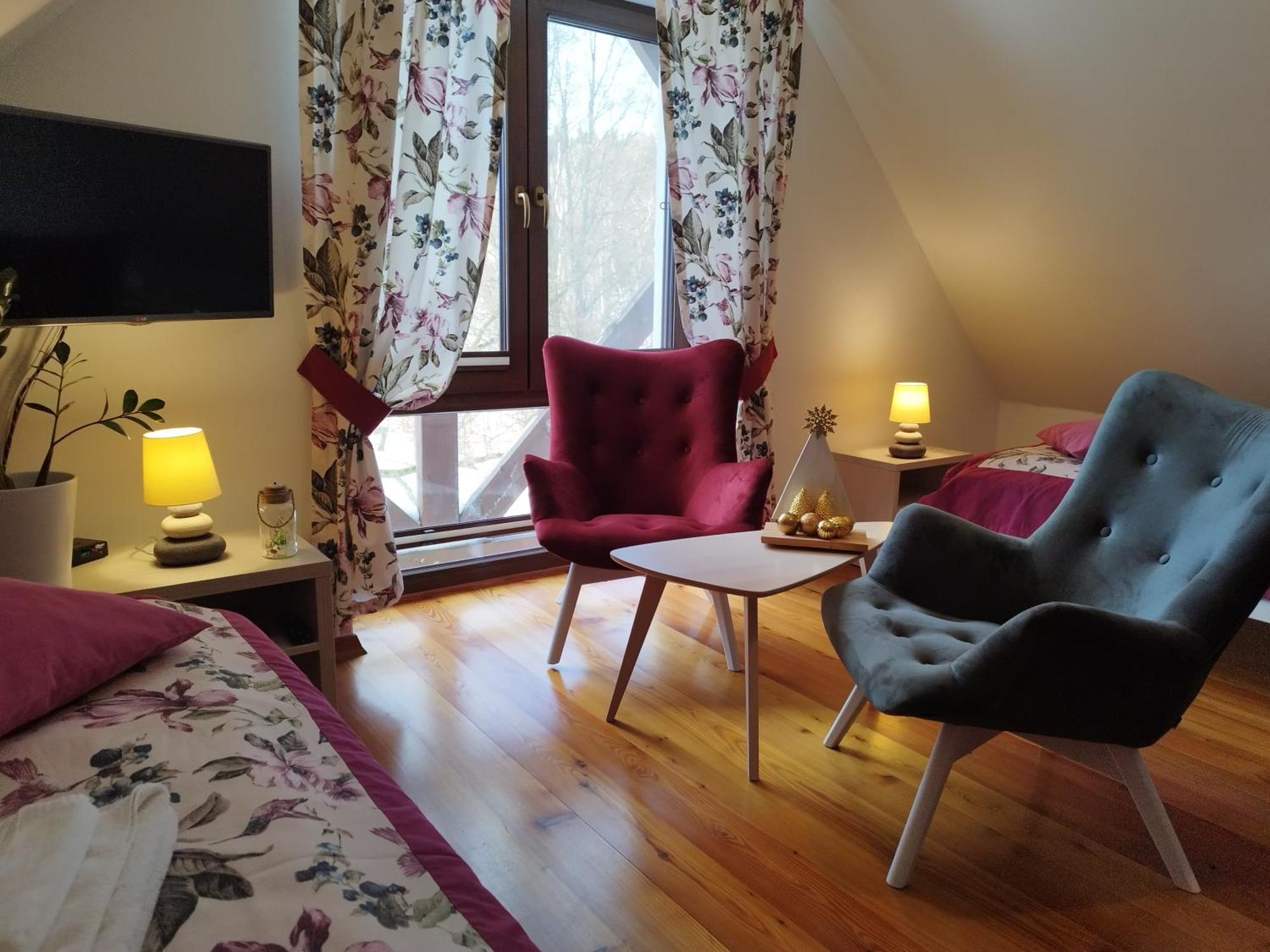 Apartamety I Pokoje Goscinne Na Jaskolczej Świeradów-Zdrój Esterno foto