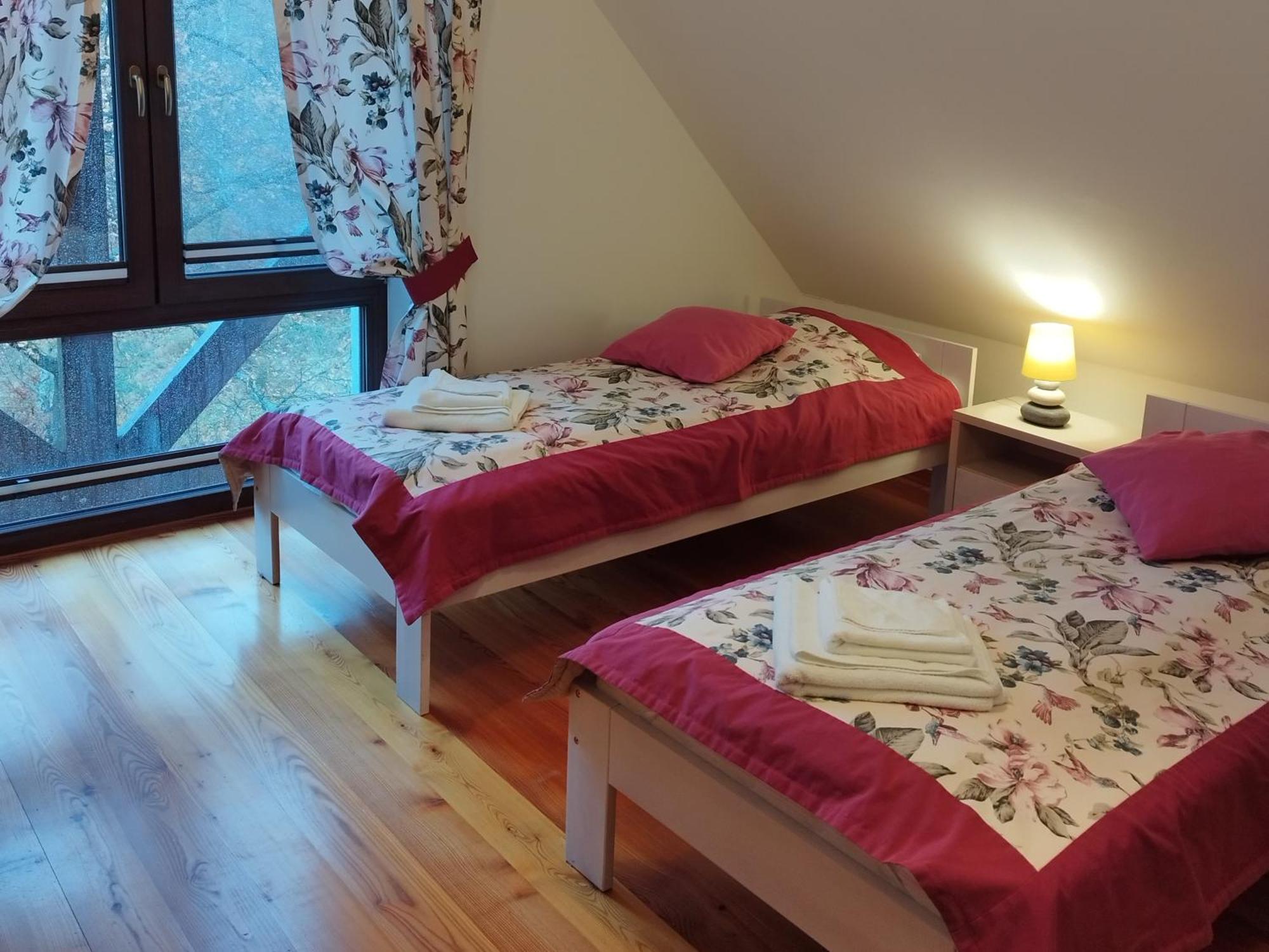 Apartamety I Pokoje Goscinne Na Jaskolczej Świeradów-Zdrój Esterno foto