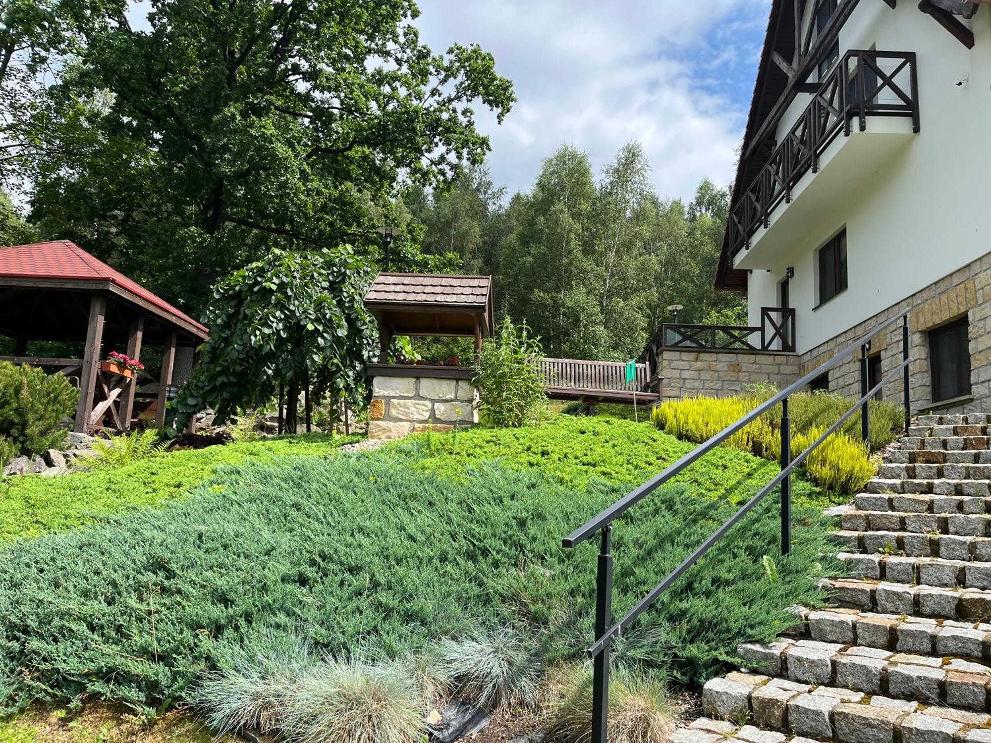 Apartamety I Pokoje Goscinne Na Jaskolczej Świeradów-Zdrój Esterno foto