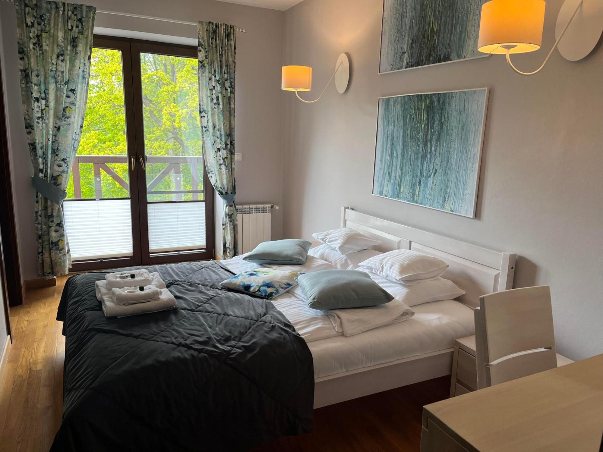 Apartamety I Pokoje Goscinne Na Jaskolczej Świeradów-Zdrój Esterno foto
